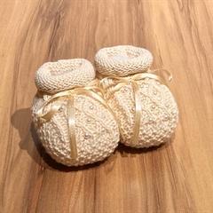 Sapatinho Tricot Mini Pérolas