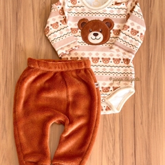 Conjunto Body Moletinho Bordado Fofinho e Calça Pelúcia Ursinho Breno .